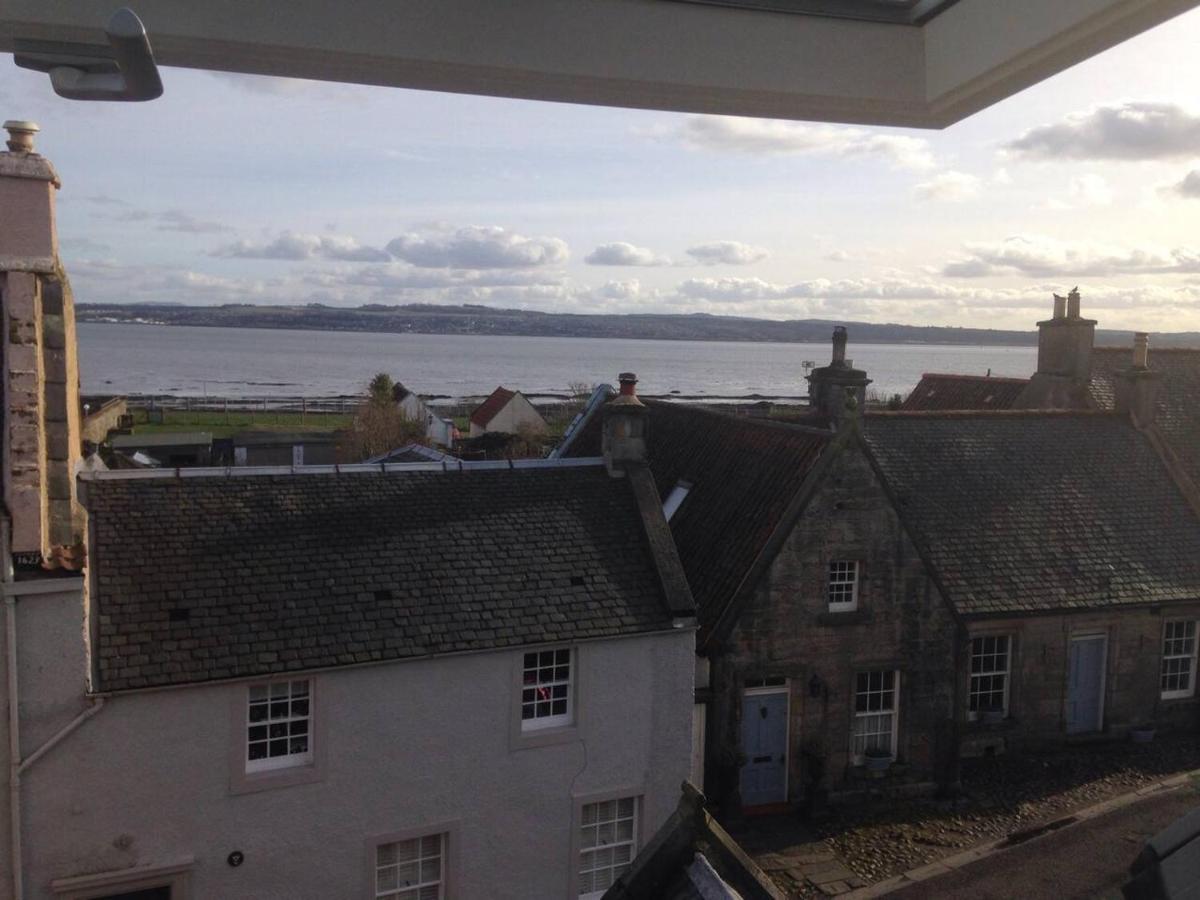 Remarkable 2-Bed Apartment In Culross Exterior photo