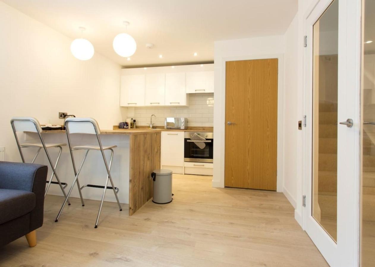 Remarkable 2-Bed Apartment In Culross Exterior photo